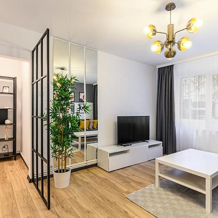 Travelers Hideout - Central Apartment Braşov Dış mekan fotoğraf