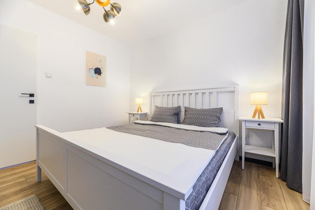 Travelers Hideout - Central Apartment Braşov Dış mekan fotoğraf